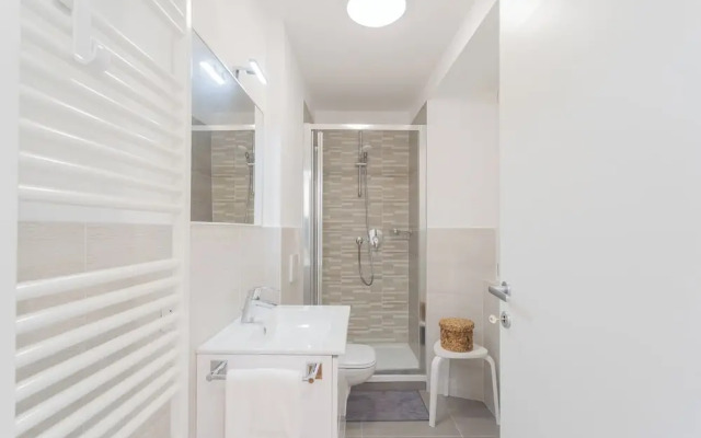 Pozzo Vertical Apartment With Garden and Parking by Rent all Como