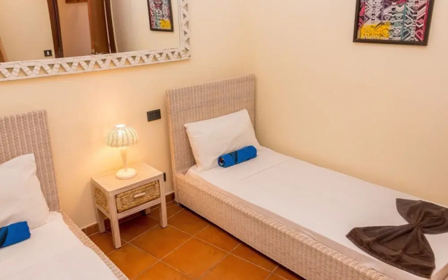 AJP Holidays - Porto Antigo 2 Beachfront Apartment