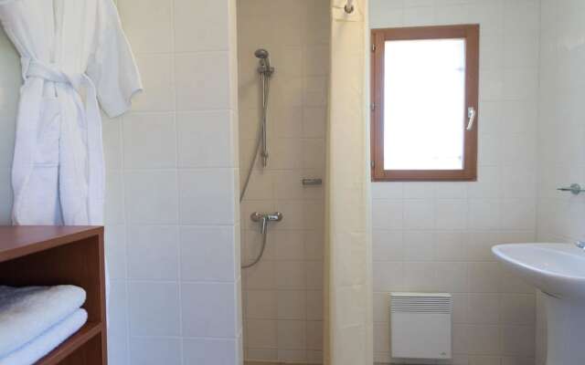 Cosy Villa in Félines-minervois With Swimming Pool