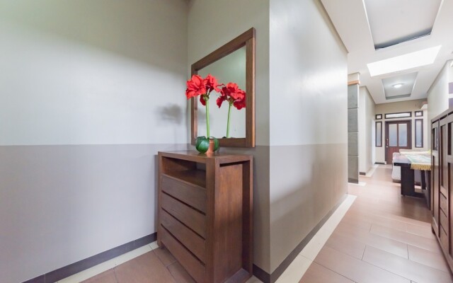 RedDoorz Syariah near Politeknik Negeri Bandung Campus