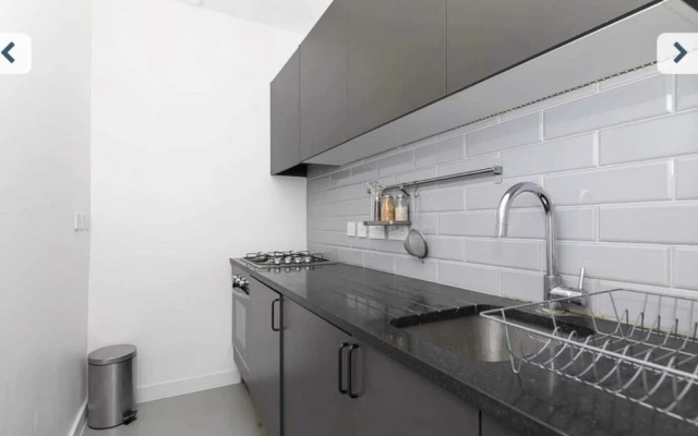 Contemporary Studio Near Spitalfields Market