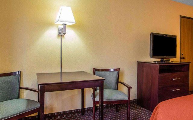 AmericInn by Wyndham Mosinee Central Wisconsin Airport