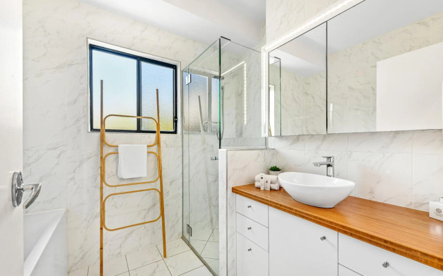 Mudjimba Shores-Coastal Bliss for Families & Dogs