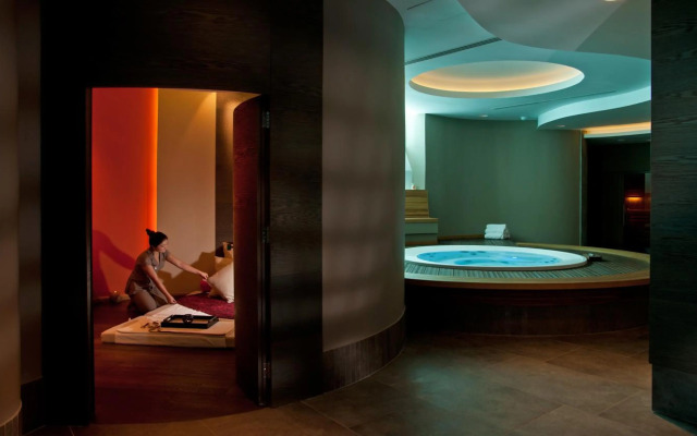 Alasia Hotel