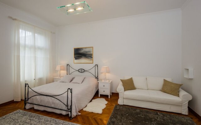 Best Luxury apt in Zagreb for 16 ppl