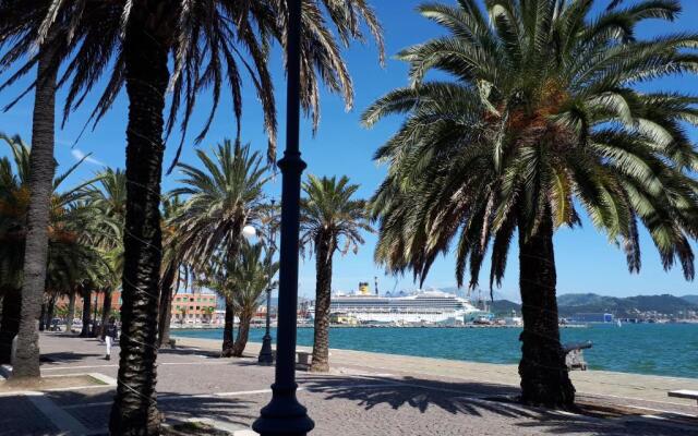 Comoda posizione, per 5-TERRE, PortoVenere, Lerici
