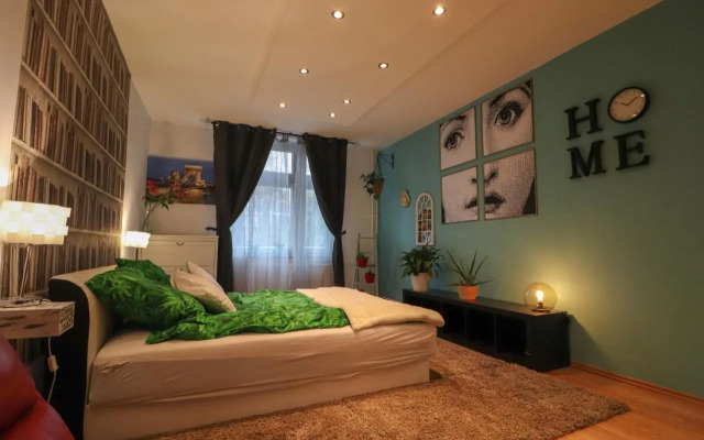 Amina's Apartment