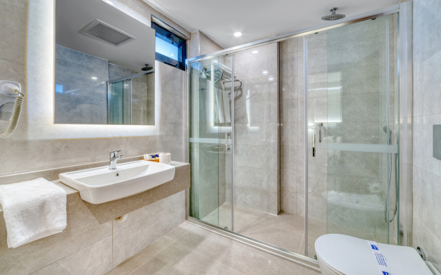 Kahya Hotel