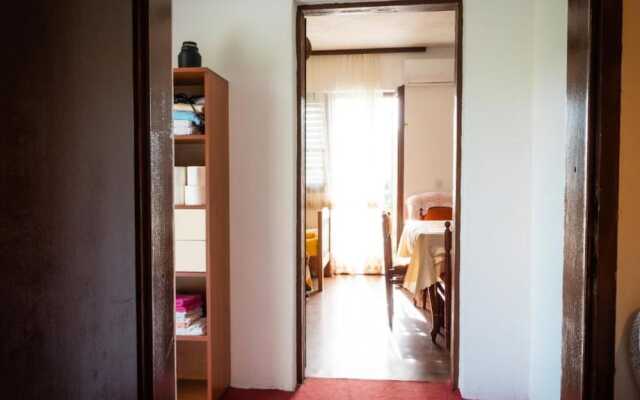 Ethno House Mira