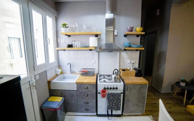 D16 Athens Apartment - 5' mins to Petralona Metro