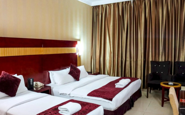 Phoenix Hotel