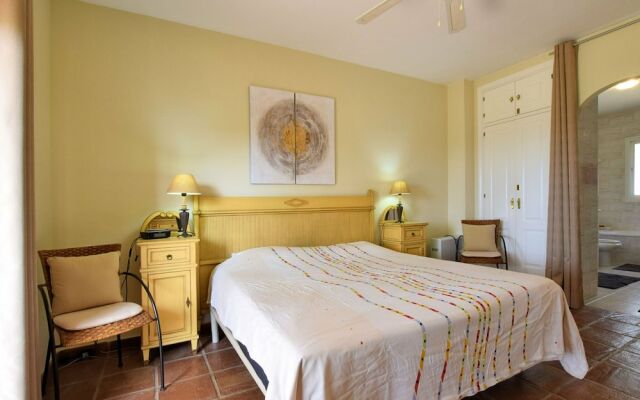 Comfortable Villa in Andalusia With Swimming Pool