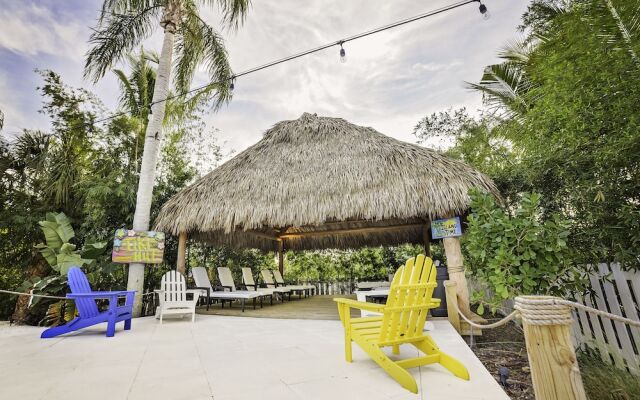 The Elephant Ear Cabanas