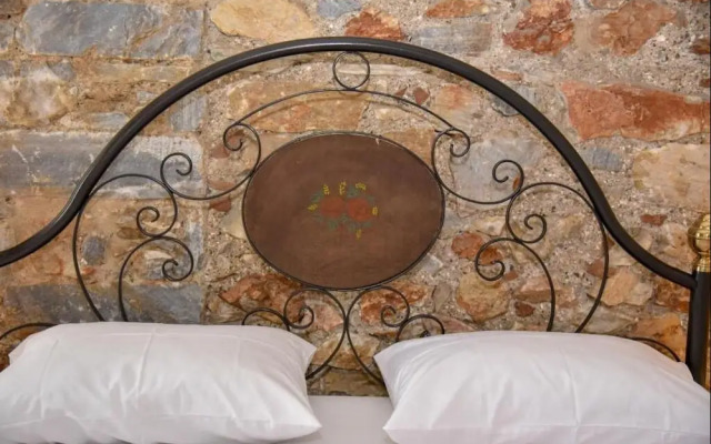 Axilleion Guest House