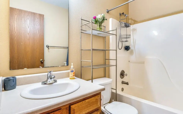Indianapolis Vacation Rental ~ 7 Mi to Downtown!