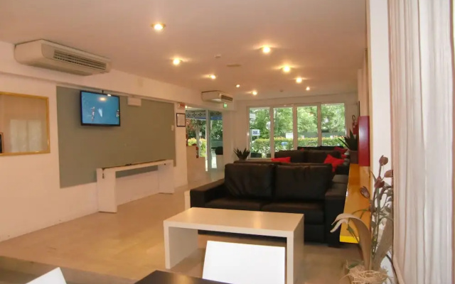 Hotel Desire'
