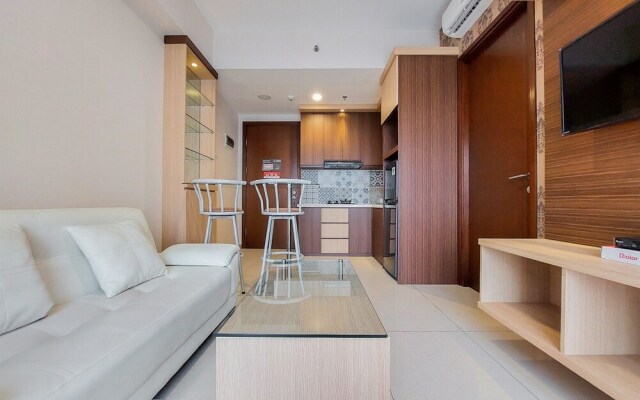 Homey And Simply 1Br M-Town Signature Apartment