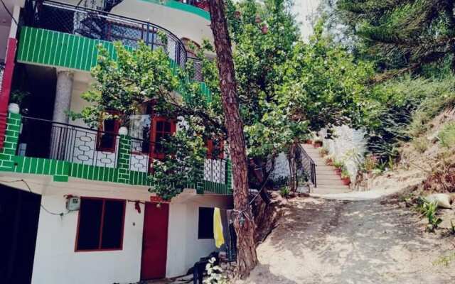 Cozy Solan Apartment With Stunning Views
