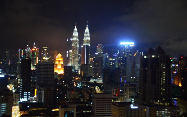 KL Skyline Hostel & Rooftop Infinity Sky Pool