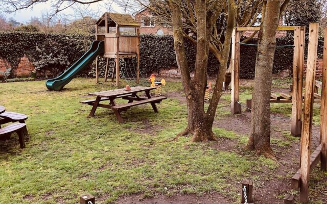 Cherry Tree Pub