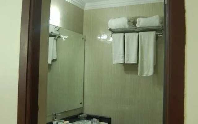 Orchid Hotel