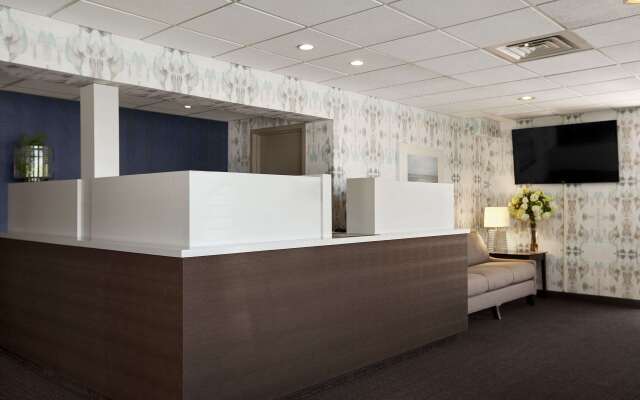 Travelodge by Wyndham Hubbard OH