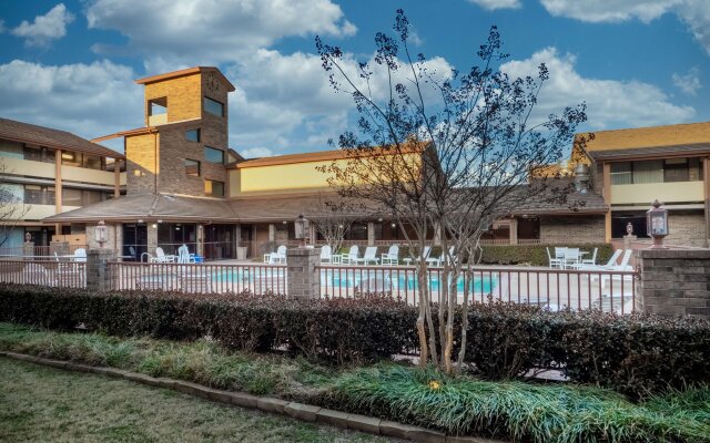 Best Western Plus Saddleback Inn & Conference Center
