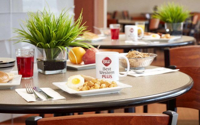 Best Western Plus Orangeville Inn & Suites