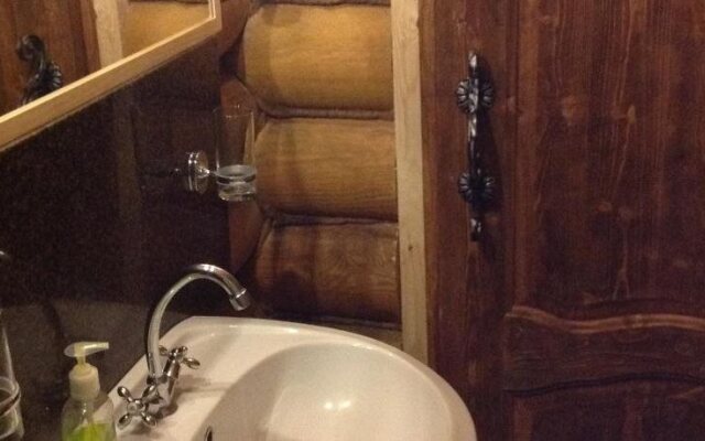 House Liteyschika Nikulicheva with Banya