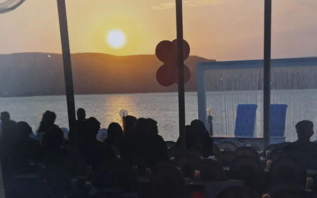 Hellespont Hotel