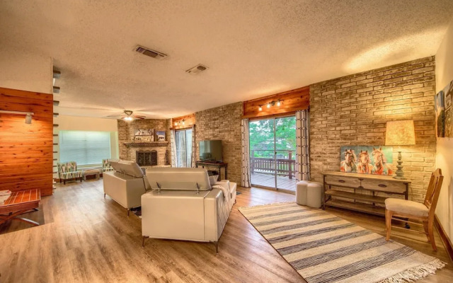 Texas River Haus LD 1683