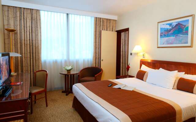 Carlton Hotel