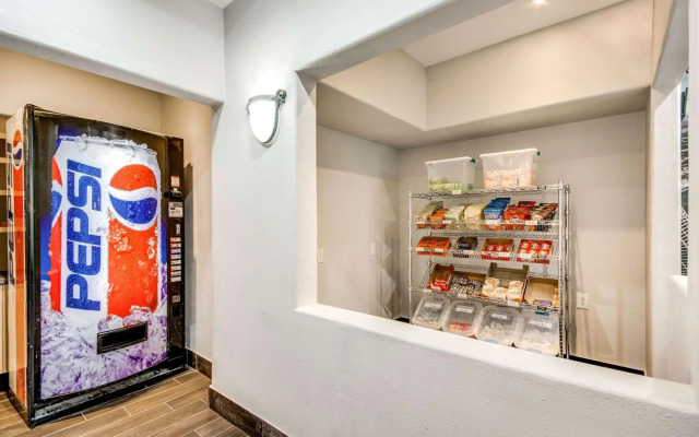 Motel 6-Houston, TX - Spring