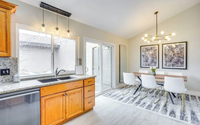 Idyllic Tustin Home w/ Private Patio & Grill