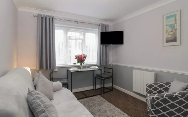 Flat 4, Big Tree Holiday Flats