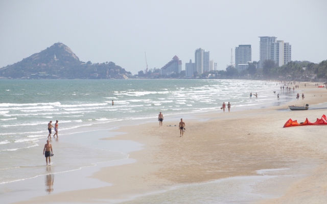 The Sea - Cret Hua Hin
