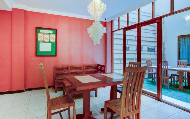 Hotel 22 by OYO Rooms