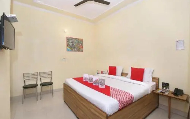 OYO 14823 Skyheights