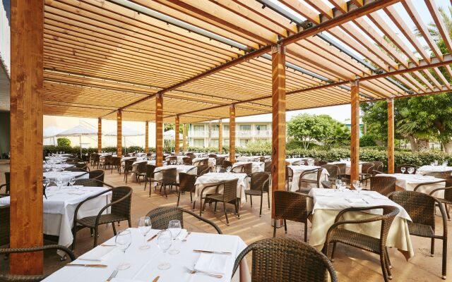 PortAventura Hotel Roulette - Includes unlimited access to PortAventura Park & 1 access to Ferrari Land