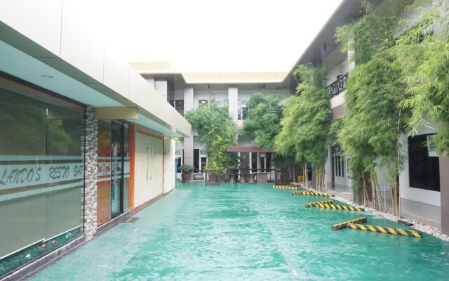 Zanrock MicroHotel