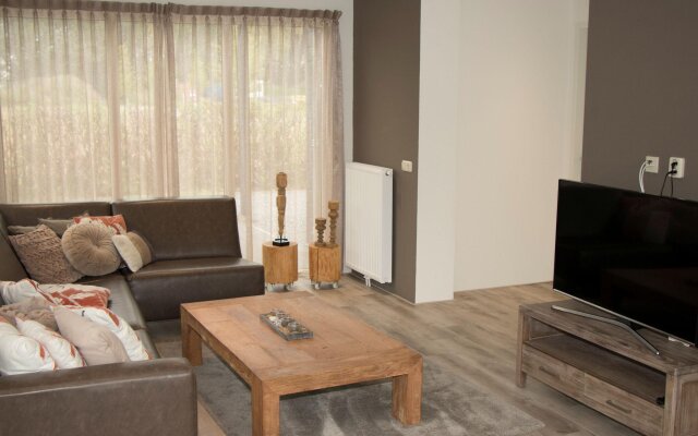 Modern, spacious, detached holiday home, 15 km. from Alkmaar