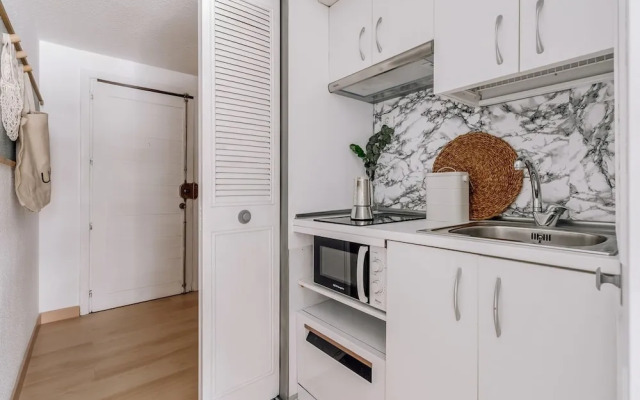 Semuy - 1 Bedroom in Bernab U-hispanoam Rica