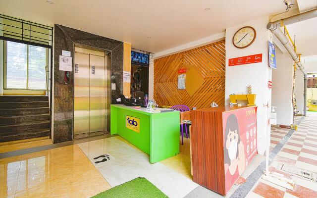 FabExpress Golden Leaf Airport