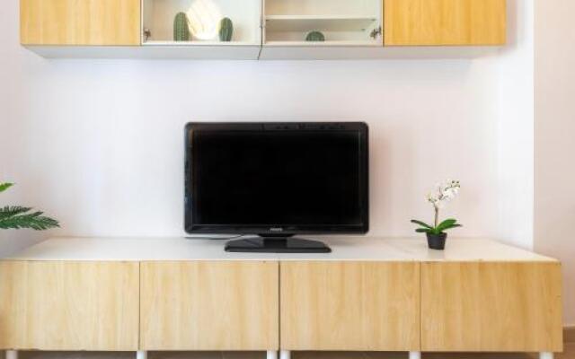 Bright Apartment Near The Historic Center