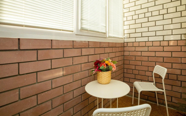 HomeHotel (ХоумХотел) на улице Краснодонцев 19 корпус 1