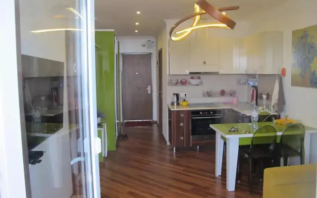 Apartment on Kobaladze str 2