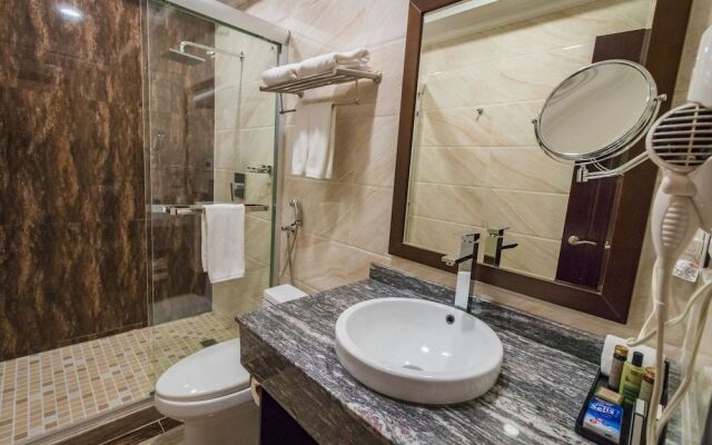 Hotel City Plaza & Suites