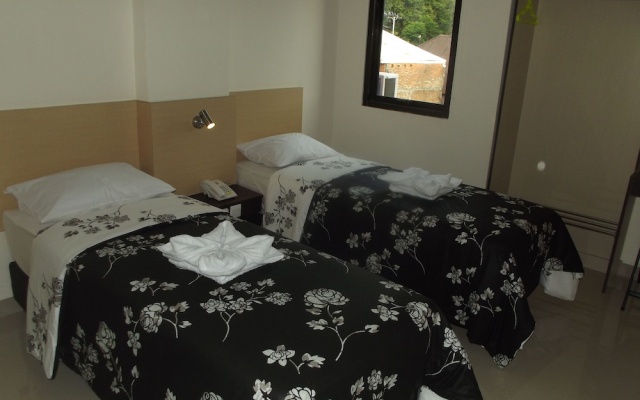 Manado Inn Hotel – Guest Rooms – Manado