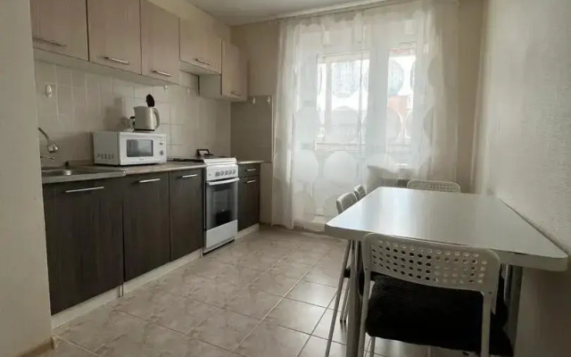 Apartments on Matrosova street 16