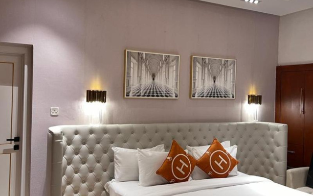 Sujimoto Residences